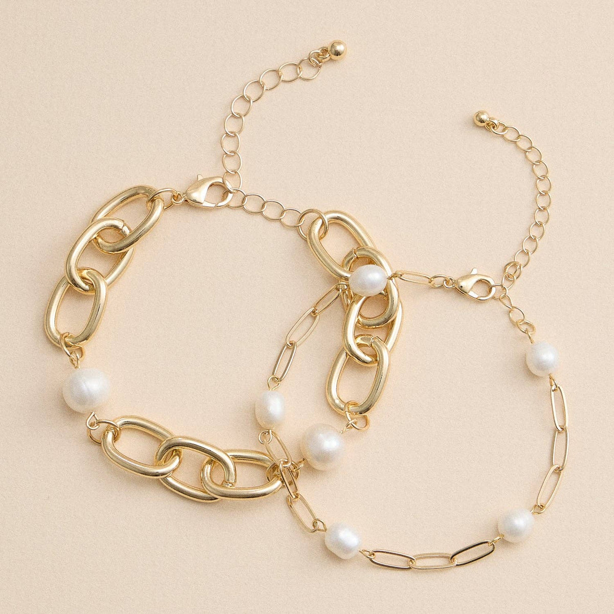 pearl and link bracelet