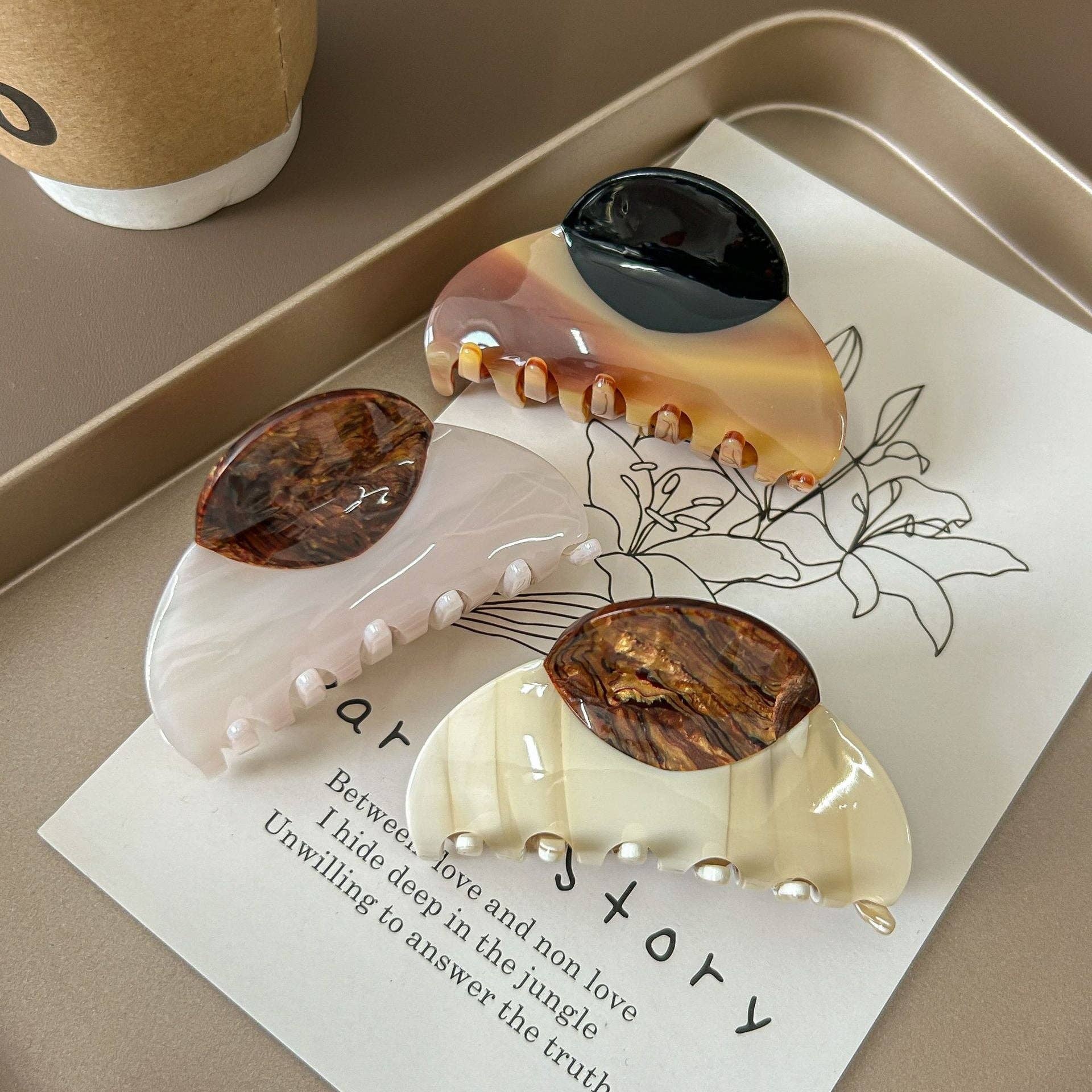 2+Contrast Color Vintage Hair Clips DPJC2224